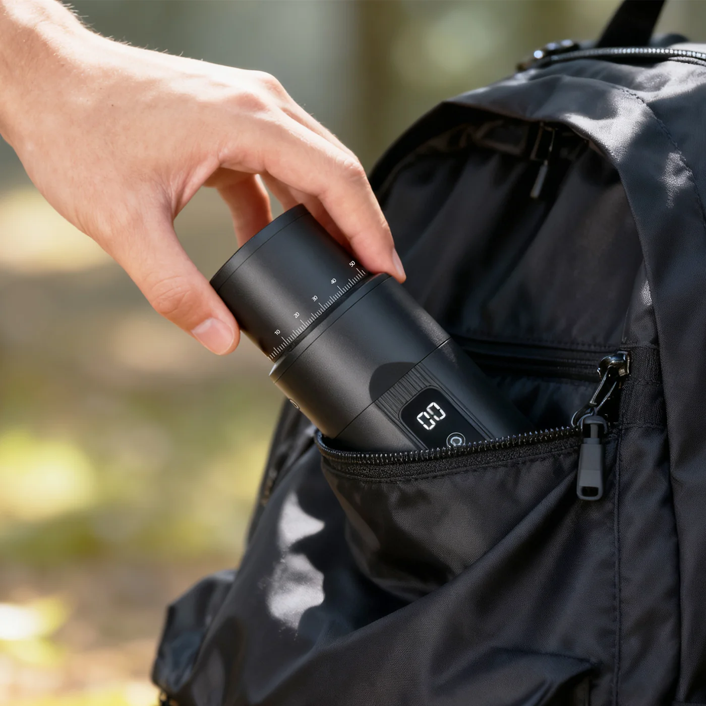 HiBREW G5mini Wireless Portable Coffee Grinder | 38mm Stainless Steel Conical Burr | 100-Step Stepless Adjustment | Type-C Fast Charging | Home/Outdoor/Office Use - Image 5